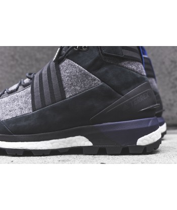 adidas Consortium Xhibition Terrex Tracefinder - Black brillant des détails fins