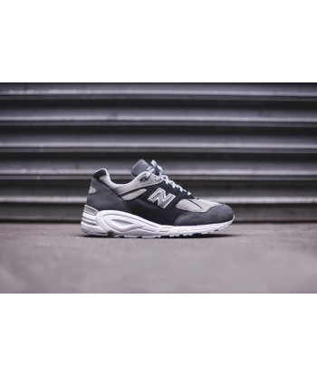 New Balance M990XG2 - Grey / White solde