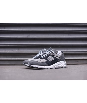 New Balance M990XG2 - Grey / White solde