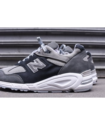 New Balance M990XG2 - Grey / White solde