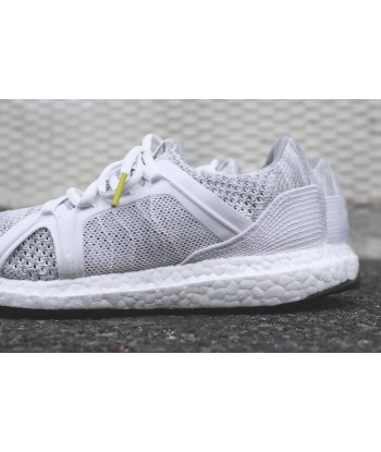 adidas by Stella McCartney x Parley WMNS UltraBoost - Stone / White / Blue est présent 