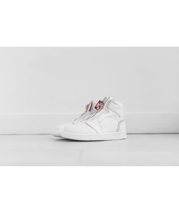 Nike WMNS Air Jordan 1 High Zip - Triple White Venez découvrir notre 