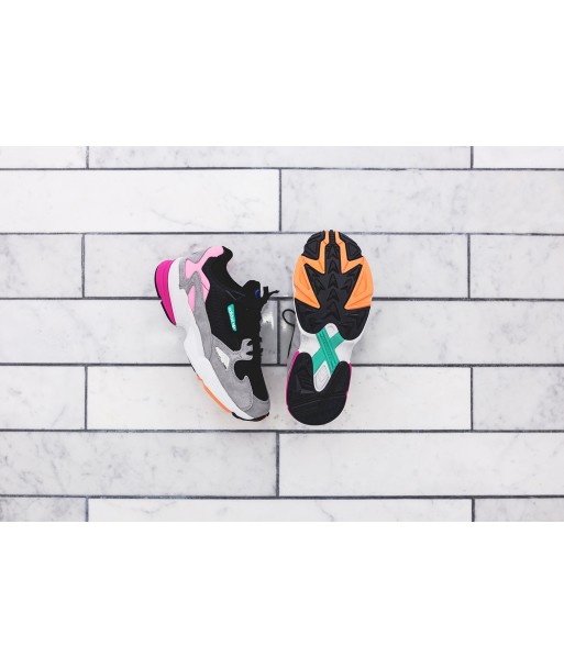 adidas Originals WMNS Falcon - Black / Pink prix pour 