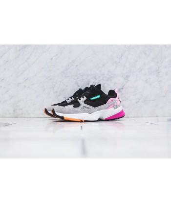 adidas Originals WMNS Falcon - Black / Pink prix pour 