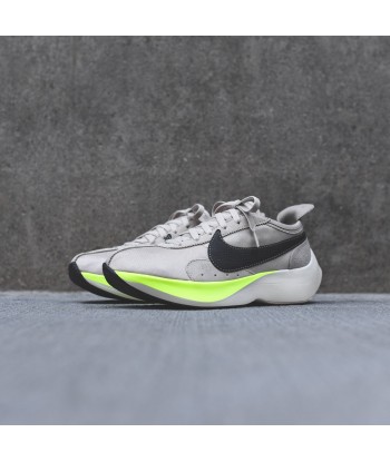 Nike Moon Racer - String / Black / Sail / Volt Comment ça marche