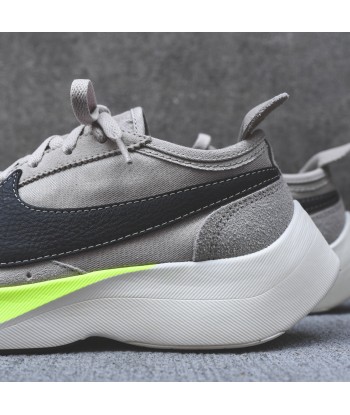 Nike Moon Racer - String / Black / Sail / Volt Comment ça marche