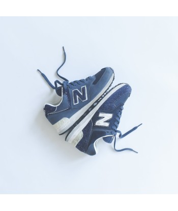 New Balance Invincible ML574 - Navy sur le site 