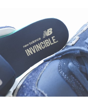 New Balance Invincible ML574 - Navy sur le site 