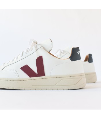 Veja V-12 Bastille - Extra White / Marsala Nautico votre restaurant rapide dans 