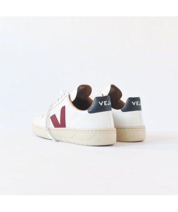 Veja V-12 Bastille - Extra White / Marsala Nautico votre restaurant rapide dans 