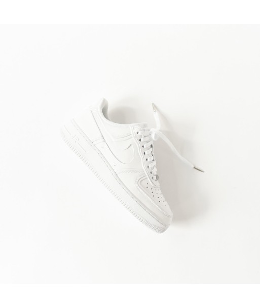 Nike x John Elliott Air Force 1 - White l'évolution des habitudes 