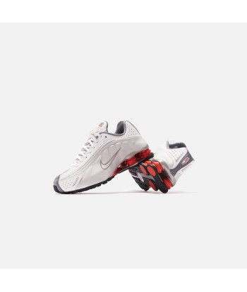 Nike Shox R4 - White / Metallic Silver / Comet Toutes les collections ici