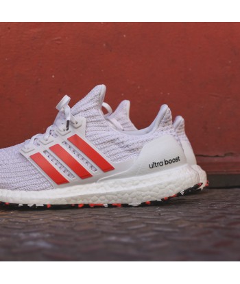 adidas Originals UltraBoost - Chalk White / Active Red / White les muscles