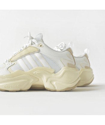 adidas Consortium x NAKED WMNS Magmur Runner - White meilleur choix