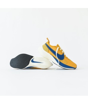 Nike NRG Moon Racer - Yellow Ochre / Gym Blue / Sail Fin de série