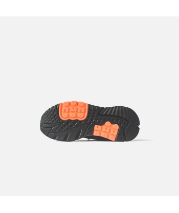 Adidas Nite Jogger - Core Black / FTWR White / Hire Orange brillant des détails fins