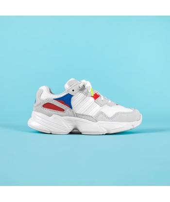 adidas Falcon - White / Crystal White / Active Red est présent 