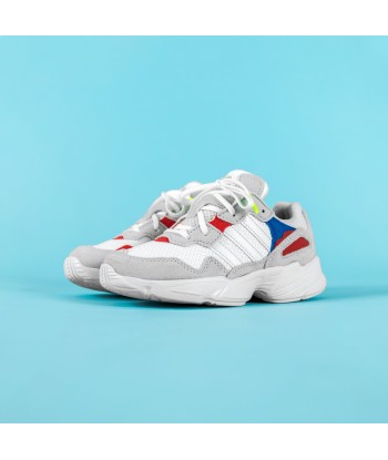 adidas Falcon - White / Crystal White / Active Red est présent 