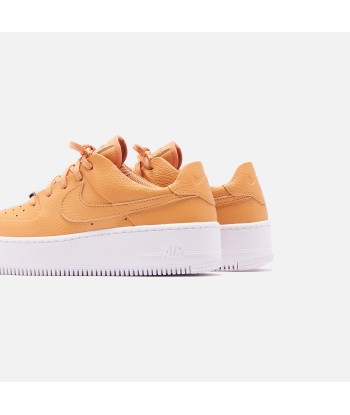 Nike WMNS Air Force 1 Sage Low - Copper Moon / White Véritable concentré