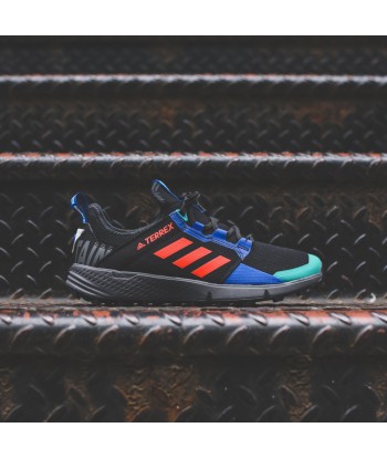 adidas Consortium x White Mountaineering Agravic Speed + - Core Black / Active Orange la colonne vertébrale