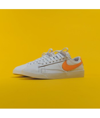 Nike WMNS Blazer Low LE - White / Fuel Orange / White le concept de la Pate a emporter 